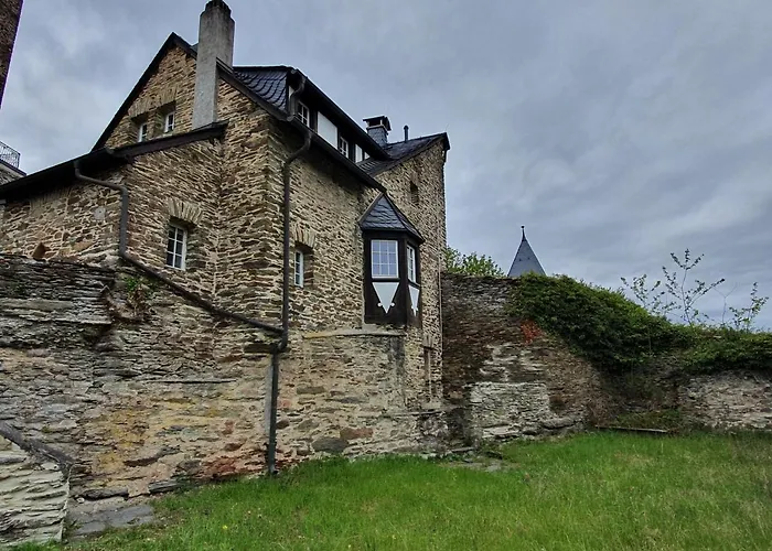 Waechterhaus Auf Der Sauerburg